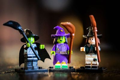 The witching hour strikes!